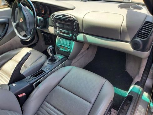 Used 2002 Porsche Boxster RWD image 22