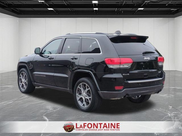 Used 2018 Jeep Grand Cherokee Limited AWD/4WD image 3