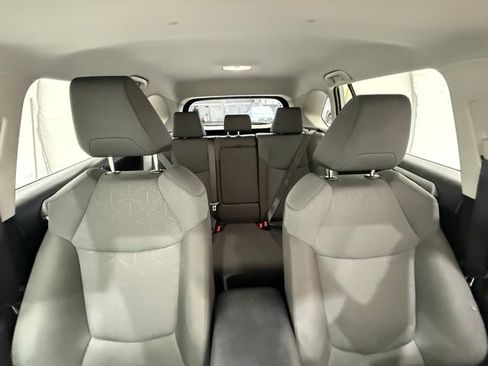 Used 2024 Toyota RAV4 XLE FWD image 28