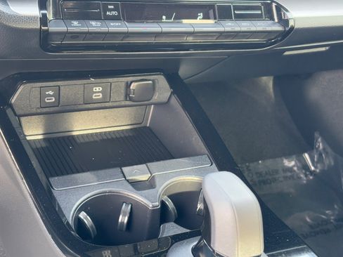 Used 2024 Toyota Prius LE image 27