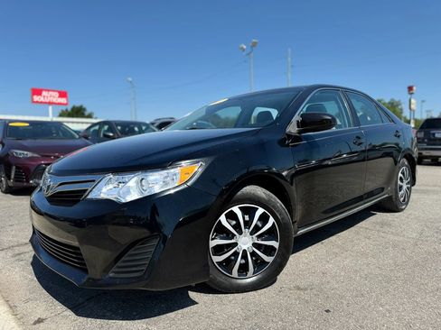 Used 2012 Toyota Camry LE FWD image 13