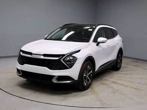 Used 2025 Kia Sportage EX w/ Premium Package image 8