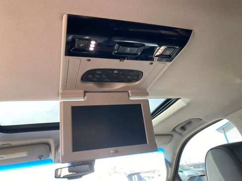 Used 2016 GMC Yukon Denali w/ Open Road Package image 19