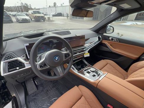 New 2026 BMW X5 xDrive50e w/ M Sport Package image 10
