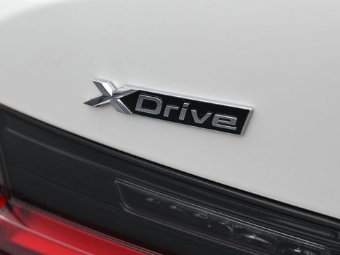 Used 2025 BMW 330i xDrive Sedan image 39