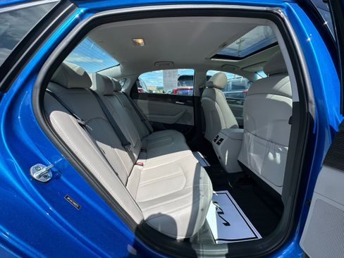 Used 2018 Hyundai Sonata Limited w/ Limited Ultimate Package 03 FWD image 10