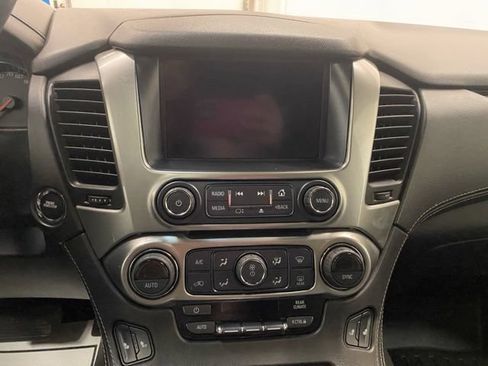 Used 2018 Chevrolet Tahoe LT AWD/4WD image 35