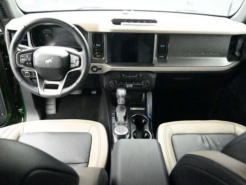 Certified 2024 Ford Bronco Wildtrak image 22