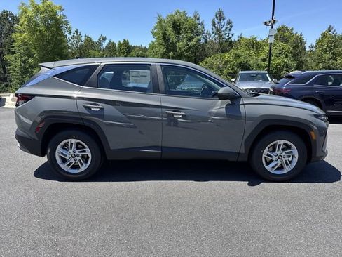 New 2026 Hyundai Tucson SE FWD image 9