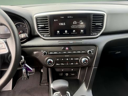 Used 2021 Kia Sportage LX w/ LX AWD Popular Package image 10