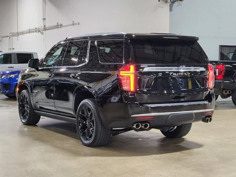 Used 2021 Chevrolet Tahoe High Country w/ Premium Package AWD/4WD image 11