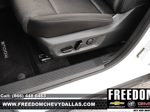 Used 2024 Nissan Rogue SV AWD/4WD image 31