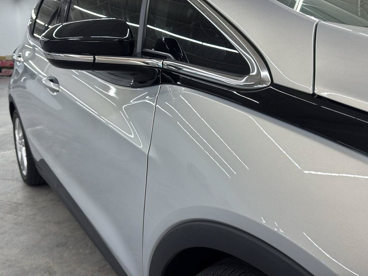 Used 2022 Chevrolet Bolt LT FWD image 5