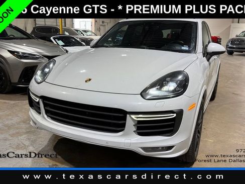 Used 2016 Porsche Cayenne GTS AWD/4WD image 2
