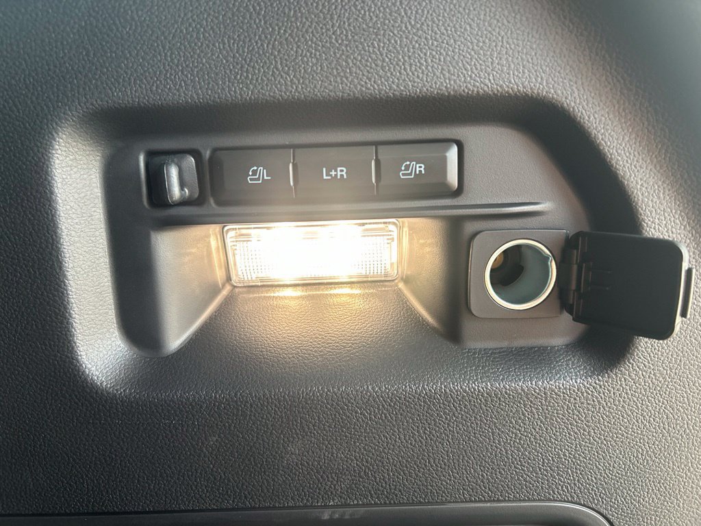 Used 2026 Ford Explorer ST AWD/4WD image 14