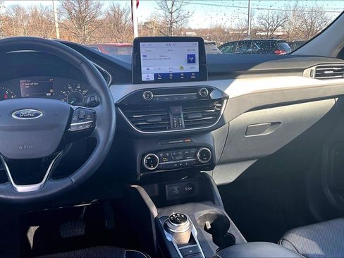 Used 2022 Ford Escape SEL image 5