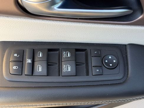 Used 2024 Chrysler Voyager LX FWD image 16