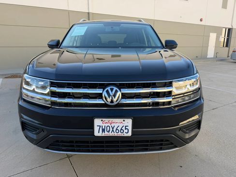 Used 2018 Volkswagen Atlas Launch Edition FWD image 2