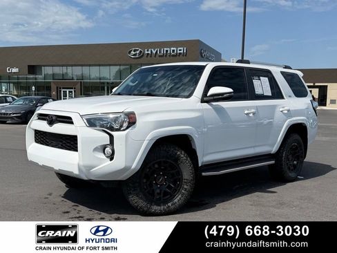 Used 2020 Toyota 4Runner SR5 Premium AWD/4WD image 1