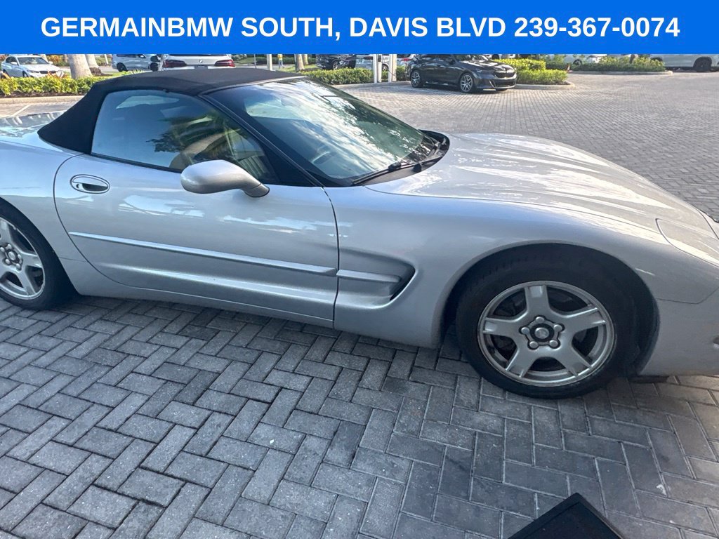 Used 1999 Chevrolet Corvette Convertible RWD image 16