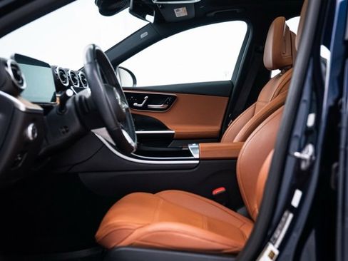 Used 2023 Mercedes-Benz C 300 4MATIC Sedan image 10