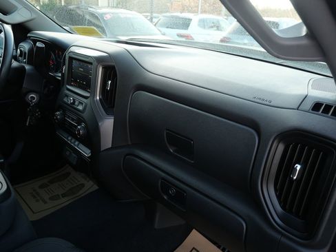 Used 2020 Chevrolet Silverado 1500 Custom w/ Custom Value Package image 29