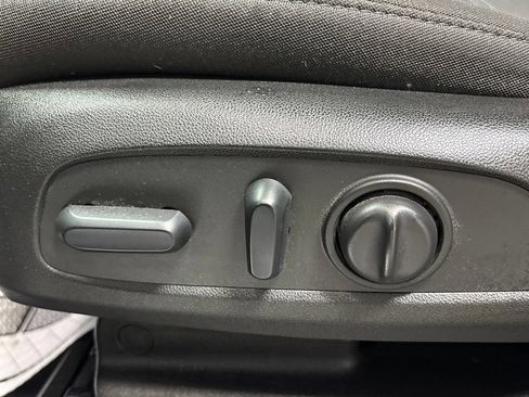 Used 2022 Chevrolet Blazer LT FWD image 31
