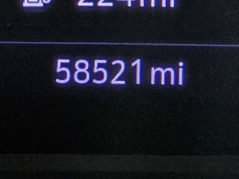 Used 2023 Buick Envision Preferred image 33