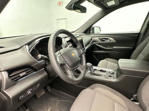 Certified 2023 Chevrolet Traverse LT w/ LPO, Floor Liner Package AWD/4WD image 4