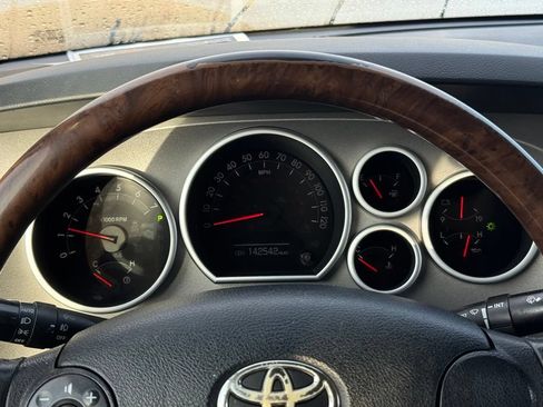 Used 2013 Toyota Tundra Platinum AWD/4WD image 29