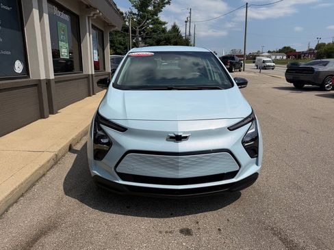 Used 2023 Chevrolet Bolt LT FWD image 7