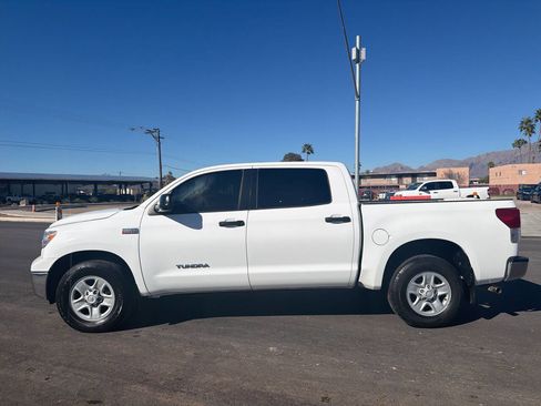 Used 2012 Toyota Tundra 2WD CrewMax w/ Tow Pkg image 3