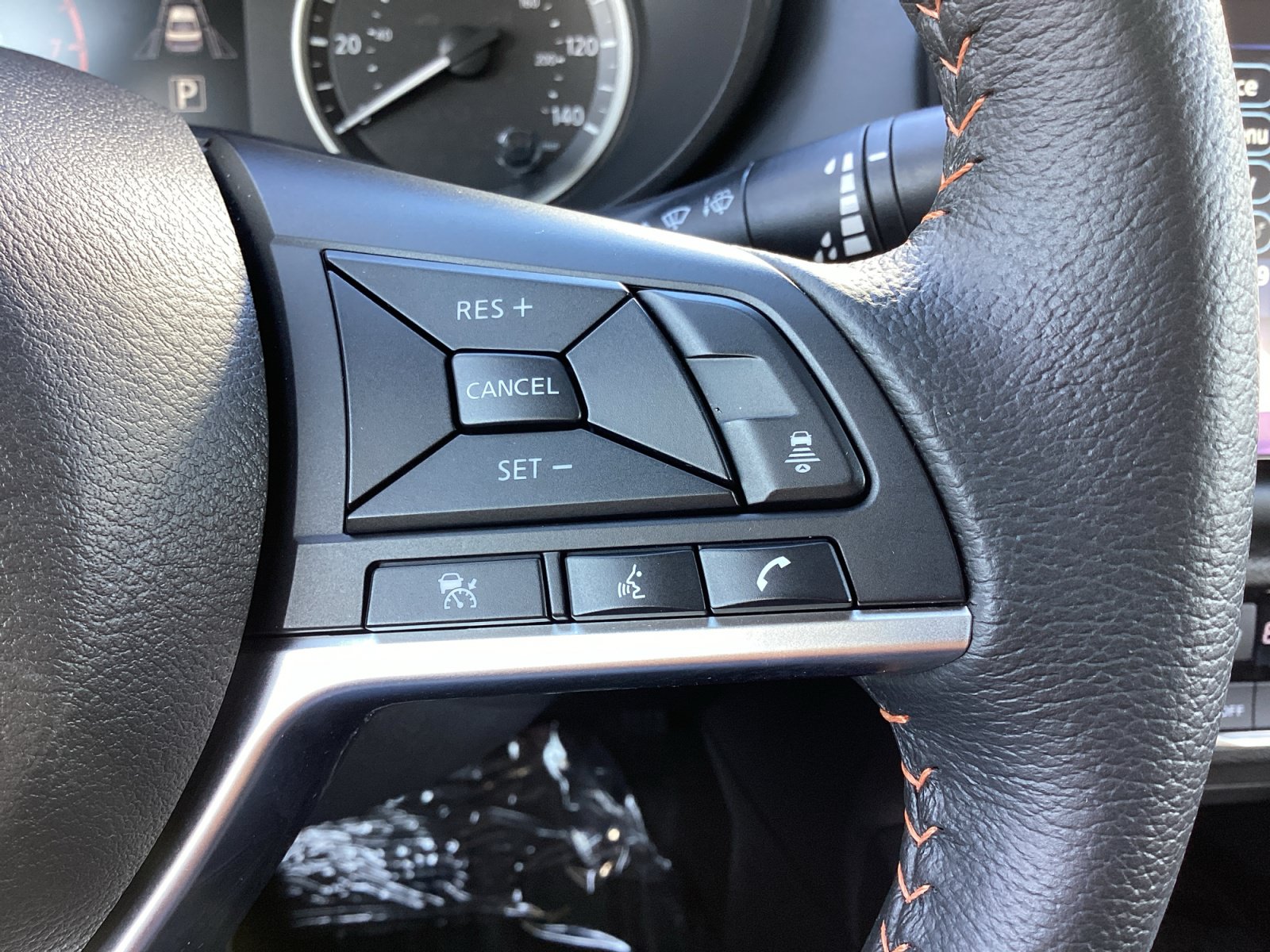 Used 2025 Nissan Versa SR w/ Trunk Package FWD image 19