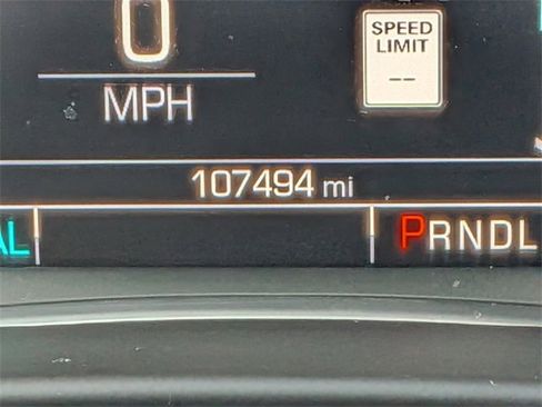 Used 2017 GMC Acadia SLT image 32