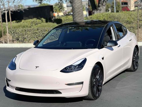 Used 2023 Tesla Model 3 Performance image 18