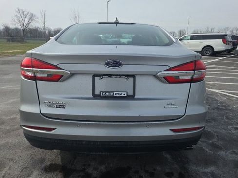 Used 2020 Ford Fusion SE image 9