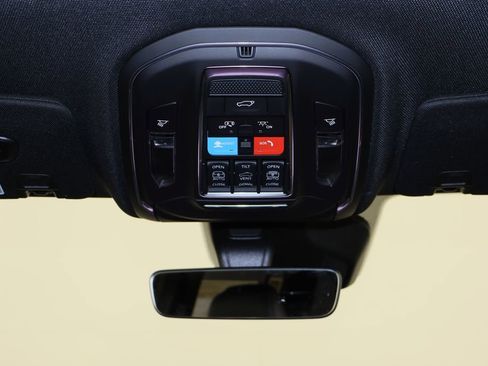 New 2025 Jeep Grand Cherokee Limited image 27