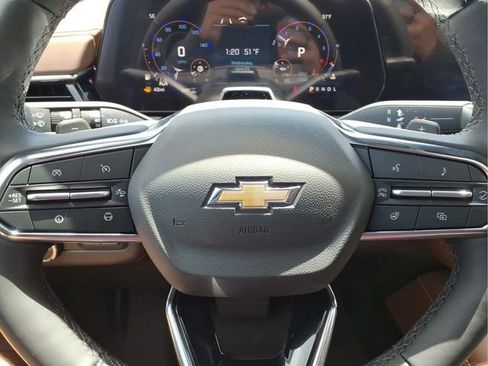 New 2026 Chevrolet Suburban High Country AWD/4WD image 11