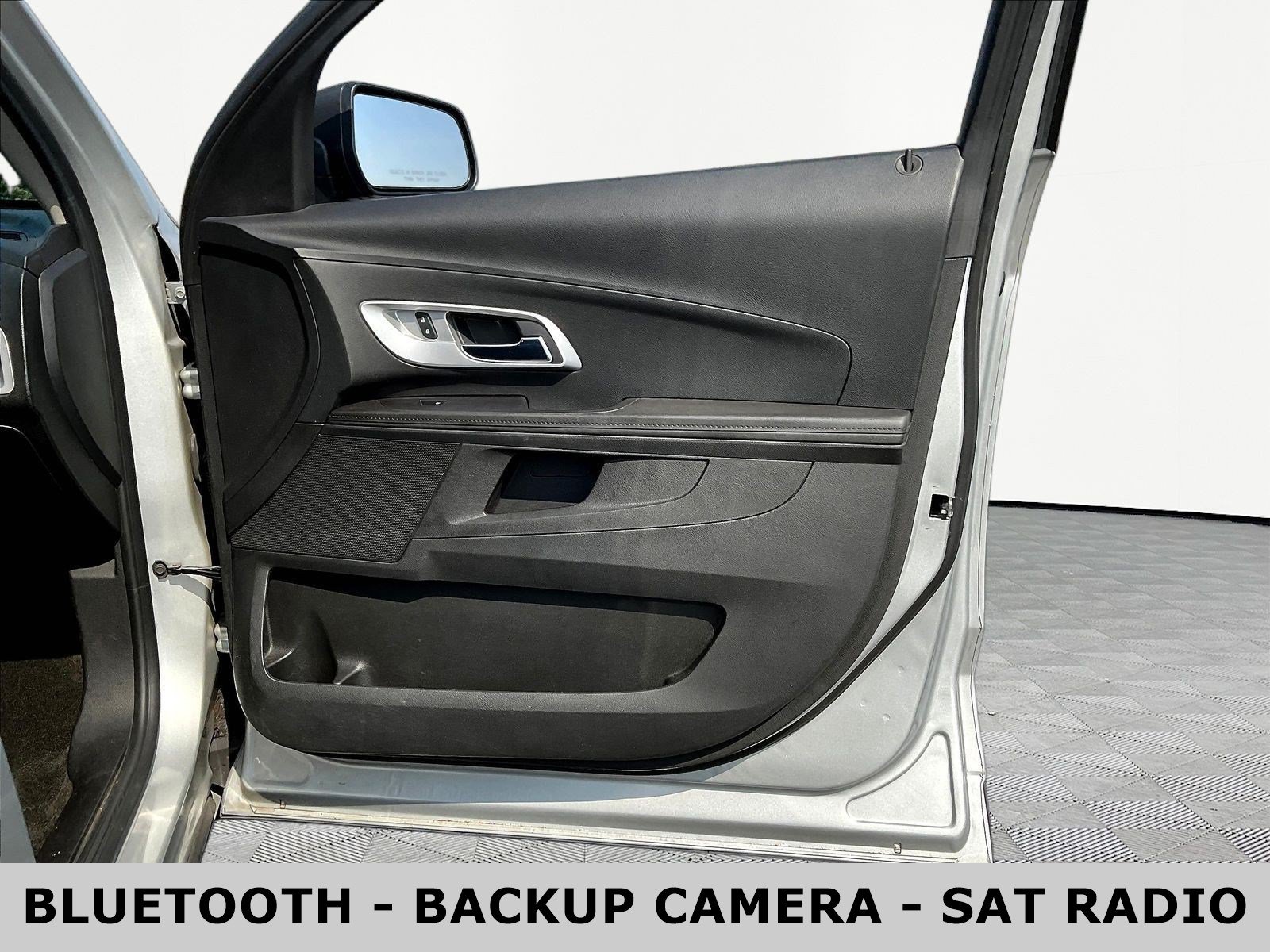 Used 2017 Chevrolet Equinox LS FWD image 29