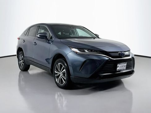 Used 2024 Toyota Venza LE AWD/4WD image 4
