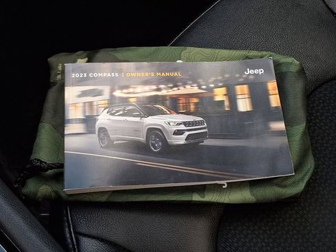 Used 2023 Jeep Compass Trailhawk image 26