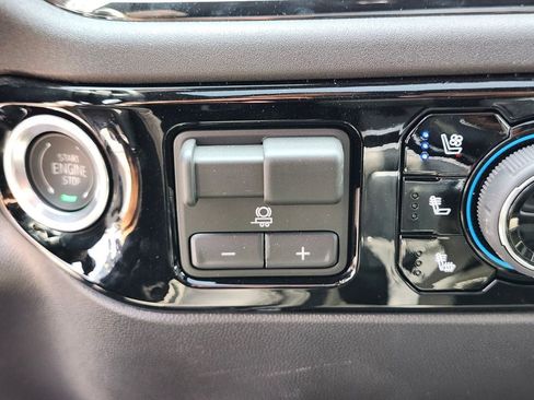 New 2026 Chevrolet Silverado 1500 ZR2 w/ Dark Appearance Package AWD/4WD image 33