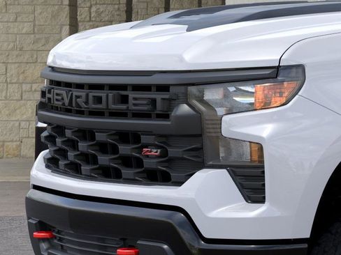 New 2026 Chevrolet Silverado 1500 Custom Trail Boss w/ LPO, Dark Essentials Package image 13