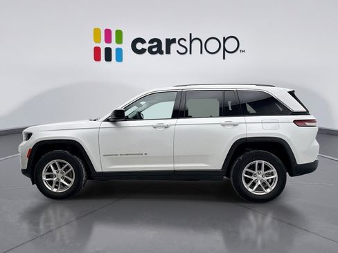 Used 2023 Jeep Grand Cherokee Laredo w/ Luxury Tech Group I image 2
