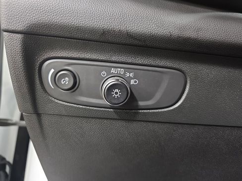 Used 2023 Buick Envision Essence w/ Sport Touring Package image 24