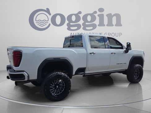 Used 2024 GMC Sierra 2500 Denali w/ Denali Reserve Package AWD/4WD image 5