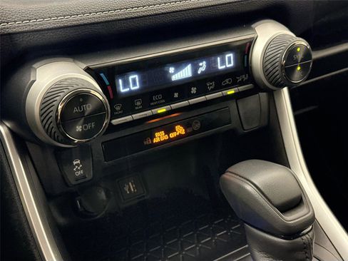 Certified 2025 Toyota RAV4 LE AWD/4WD image 23