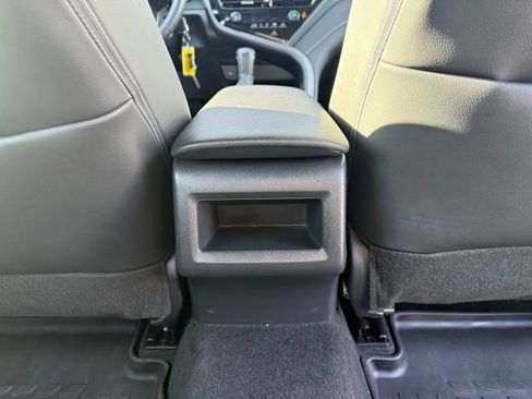 Used 2023 Toyota Camry SE image 24