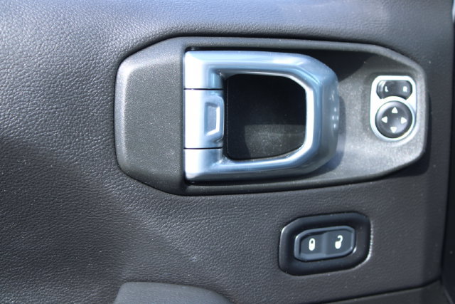 Used 2022 Jeep Gladiator Overland AWD/4WD image 13