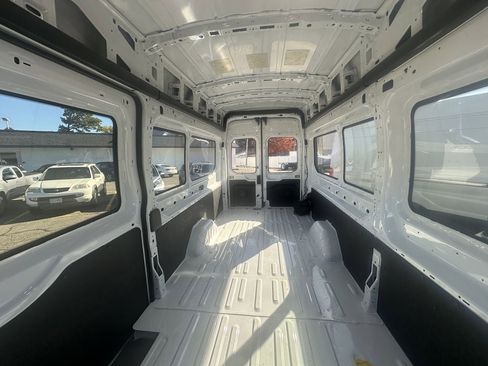 Used 2024 Ford Transit 350 148 High Roof Extended RWD image 20